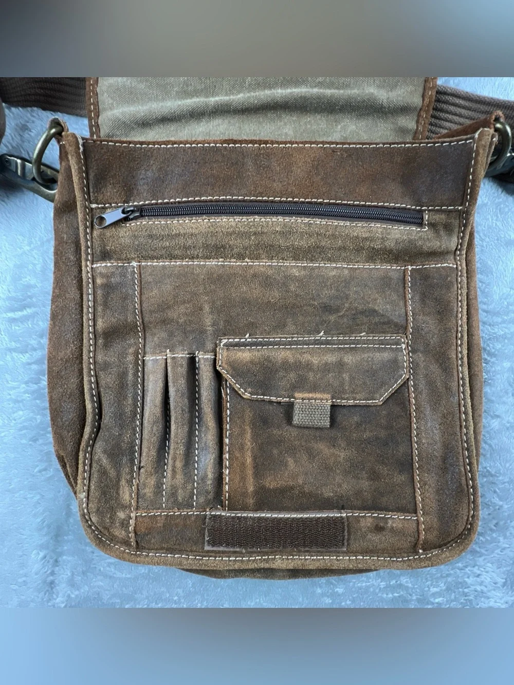 Wilson’s Leather M. Julian Brown Suede Messenger Bag Laptop Satchel Organizer
